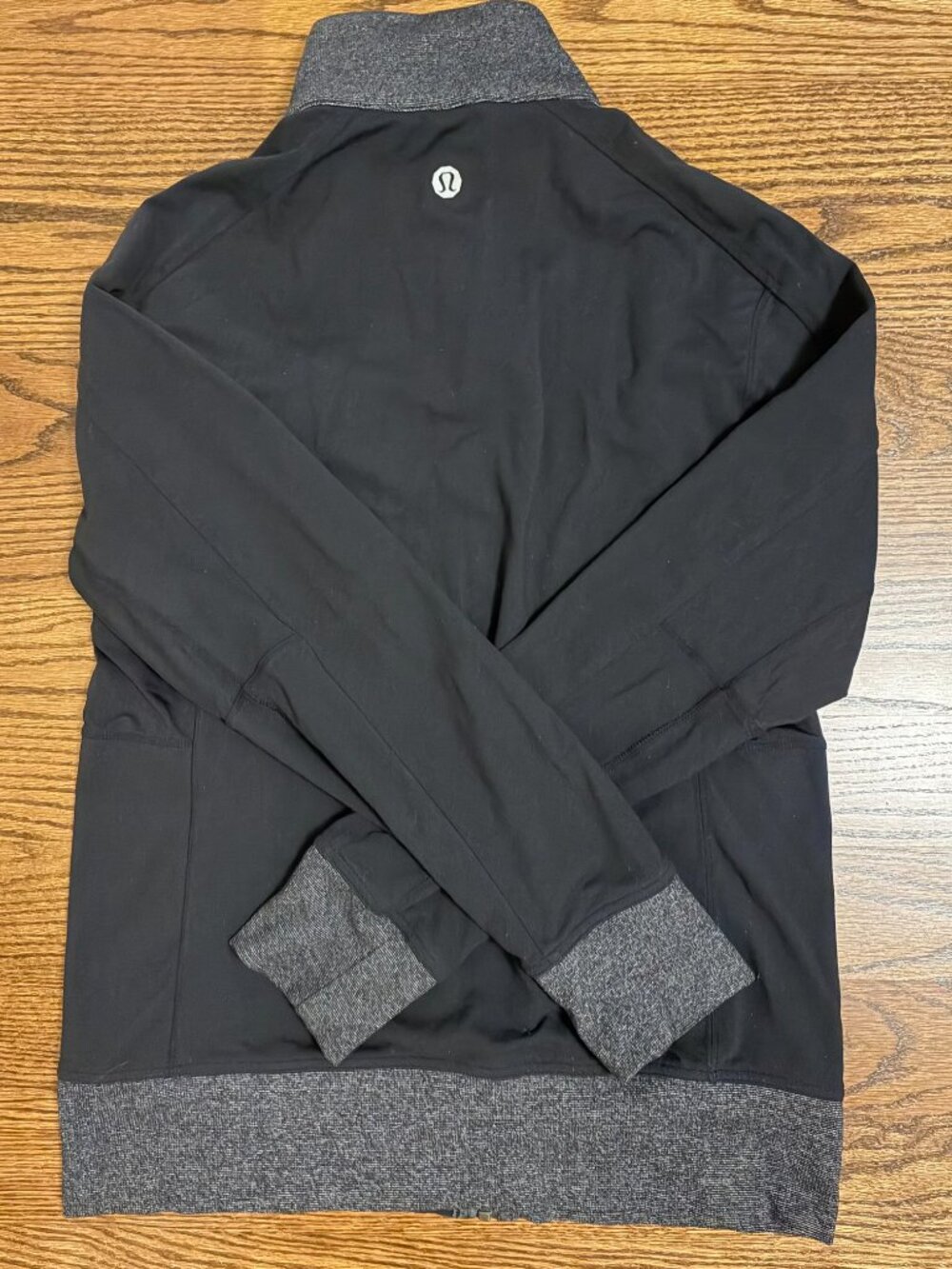 Lululemon Men's Jacket - Picture 5 of 6